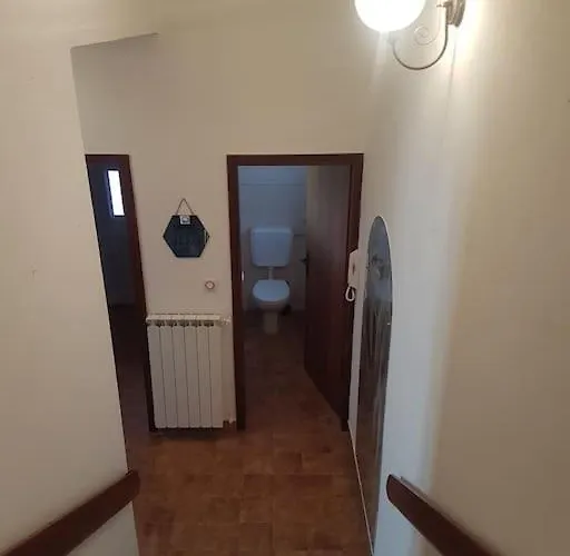 Prostran Niko - Idealan Za Veliku Obitelj *